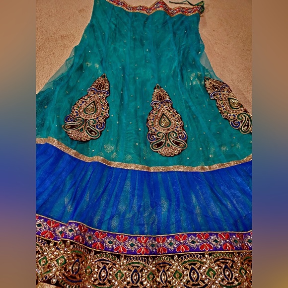 Blue lehenga with blouse - Picture 4 of 4